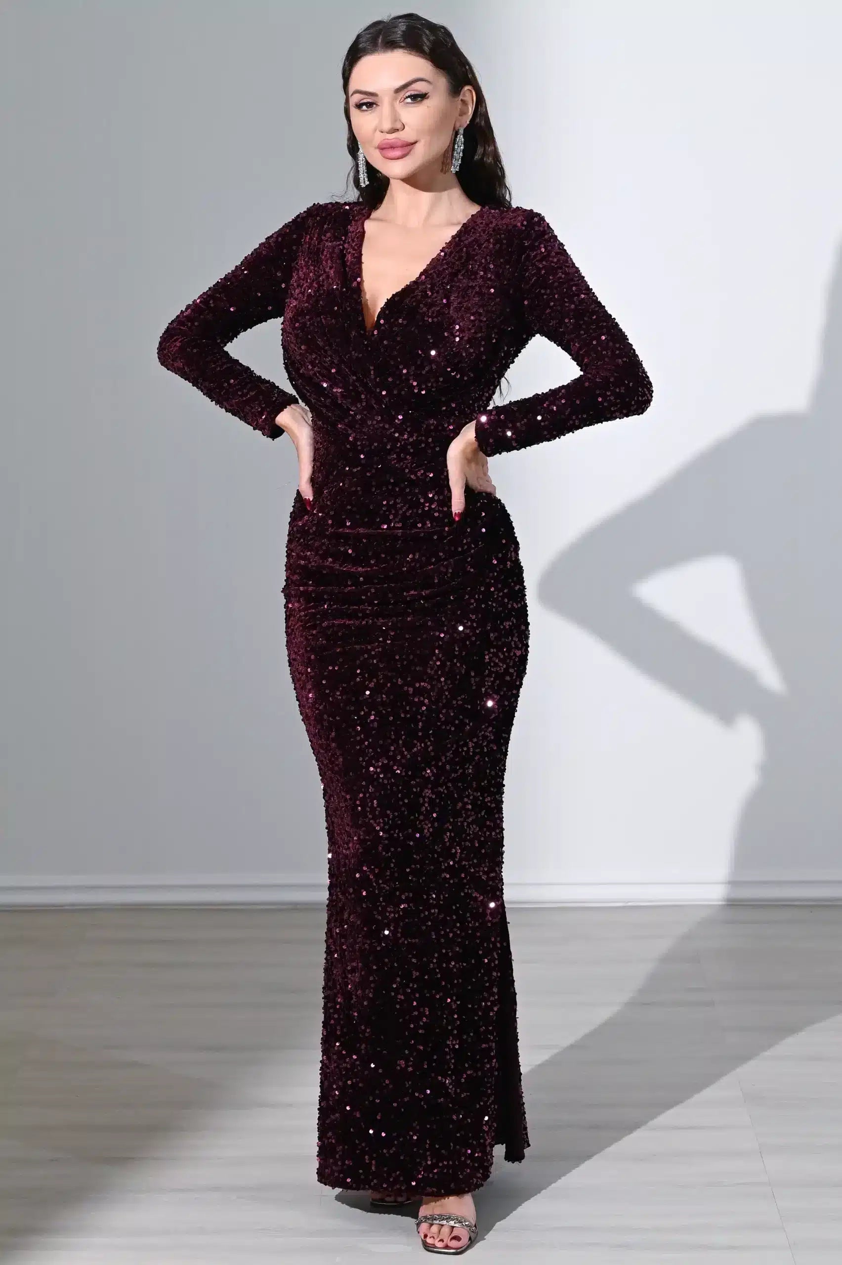 Sequin V-Neck Long Sleeves Velvet Dress
