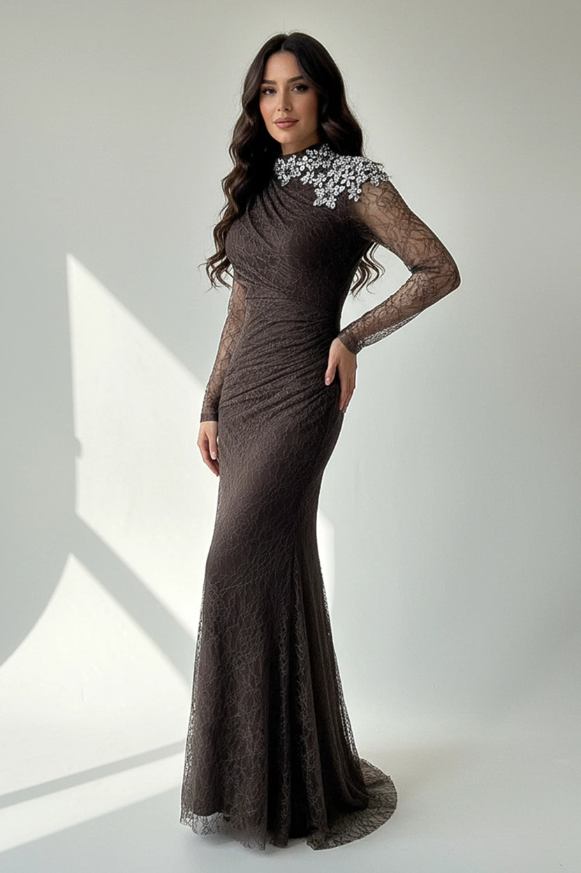 Embellished Shoulder High Neck Dantel