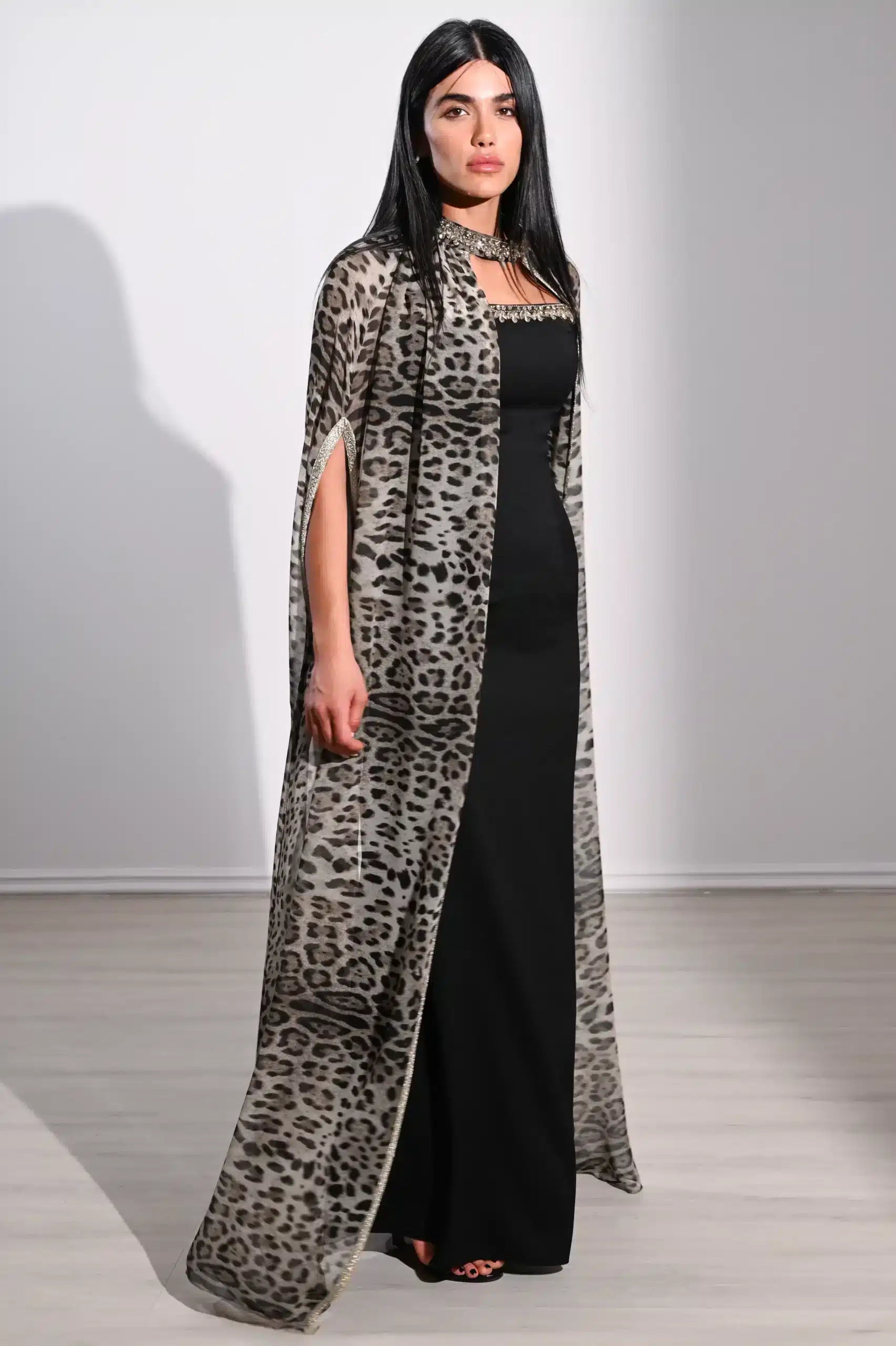 Tiger Embellished Neck Crepe Kaftan